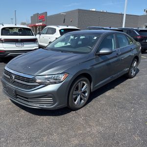 VOLKSWAGEN JETTA SE - 1