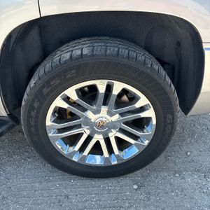 2008 Cadillac ESCALADE BASE — фото 18