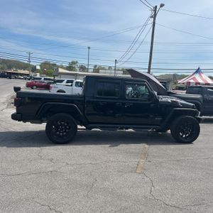 JEEP GLADIATOR HIGH ALTITUDE - 10