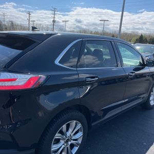 FORD EDGE TITANIUM - 9