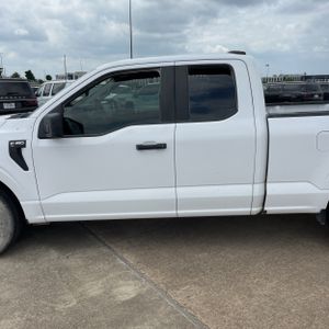 FORD F-150 XL - 4
