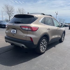 FORD ESCAPE TITANIUM - 8