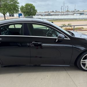 MERCEDES-BENZ CLA - 10