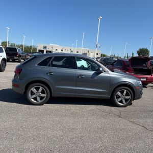 AUDI Q3 2.0T PREMIUM PLUS - 10