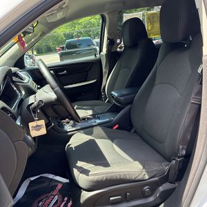 2016 Chevrolet TRAVERSE LT — миниатюра 32