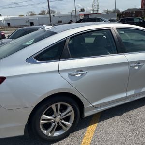 HYUNDAI SONATA SEL - 9