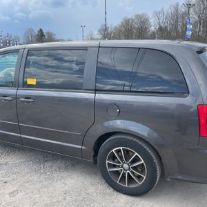 DODGE GRAND CARAVAN SXT 30TH ANNIVERSARY - 6