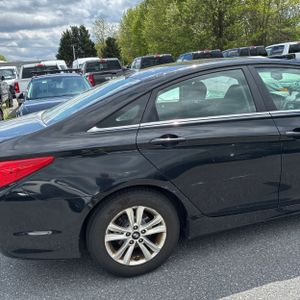 HYUNDAI SONATA GLS - 9