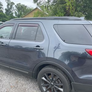 FORD EXPLORER XLT - 6