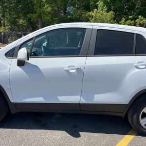 CHEVROLET TRAX LS - 4