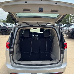 صورة مصغرة 39 لـ 2024 Chrysler PACIFICA TOURING L