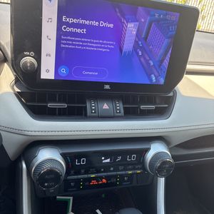 2023 Toyota RAV4 LIMITED — миниатюра 38