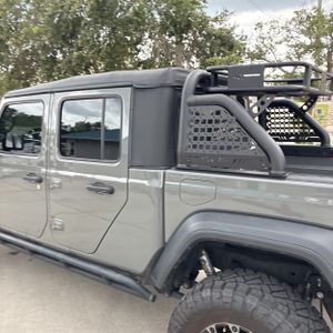 صورة 6 لـ 2020 JEEP GLADIATOR SPORT