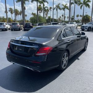 2019 Mercedes-BENZ E-CLASS photo 8