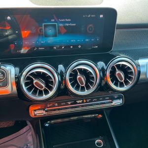 صورة 38 لـ 2021 Mercedes-BENZ GLB