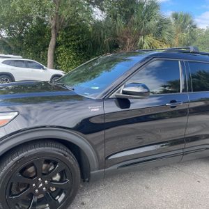 FORD EXPLORER ST-LINE - 2