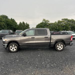 2023 RAM 1500 BIG HORN photo 3
