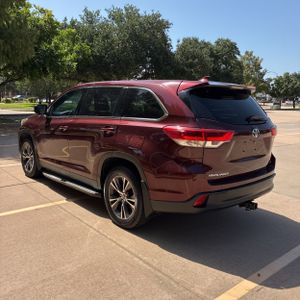 صورة 5 لـ 2019 Toyota HIGHLANDER LE PLUS