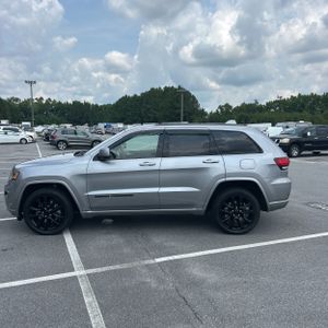 2021 JEEP GRAND CHEROKEE LAREDO X 照片 3