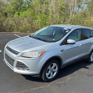 FORD ESCAPE SE - 2