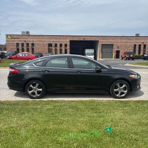FORD FUSION SE - 10