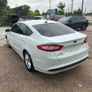 FORD FUSION SE - 5