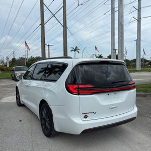 صورة 5 لـ 2022 Chrysler PACIFICA TOURING L