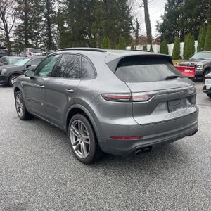 PORSCHE CAYENNE S - 5
