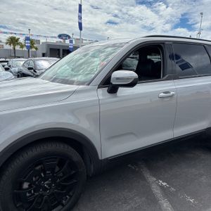 2022 KIA TELLURIDE EX photo 2