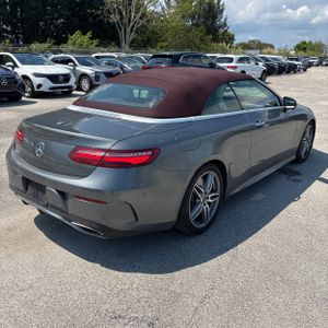 MERCEDES-BENZ E-CLASS - 8