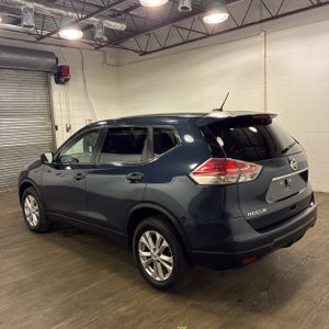 2016 Nissan ROGUE S — фото 5