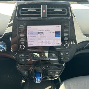صورة 36 لـ 2022 Toyota PRIUS LE