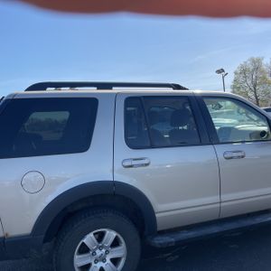 FORD EXPLORER XLT - 9