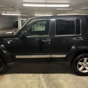 JEEP LIBERTY LIMITED - 4