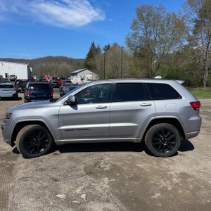 JEEP GRAND CHEROKEE ALTITUDE - 3