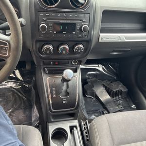 صورة مصغرة 35 لـ 2016 JEEP COMPASS SPORT
