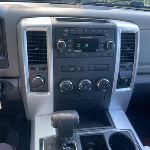 صورة 37 لـ 2012 RAM 1500 BIG HORN