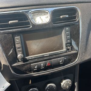 2011 Chrysler 200 LIMITED — миниатюра 60