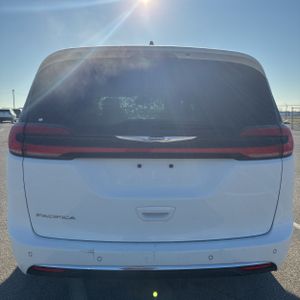 CHRYSLER PACIFICA TOURING L - 7