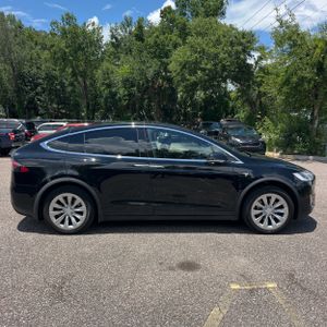 2018 Tesla MODEL X 75D 照片 10