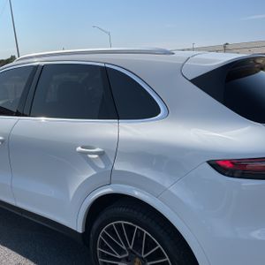 2019 Porsche CAYENNE S — фото 6
