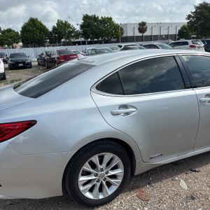 LEXUS ES 300H BASE - 9
