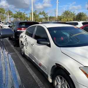 Nissan Altima S - 10