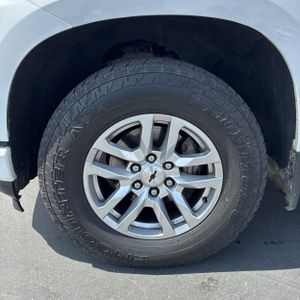 صورة 17 لـ 2020 Chevrolet SILVERADO 1500 RST