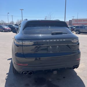 PORSCHE CAYENNE S - 5