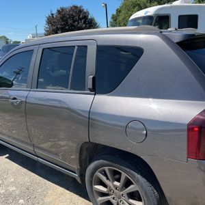 2017 JEEP COMPASS 75TH ANNIVERSARY EDITION 照片 6