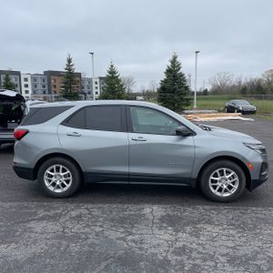 CHEVROLET EQUINOX LS - 10