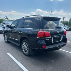 صورة 5 لـ 2009 Lexus LX 570 BASE