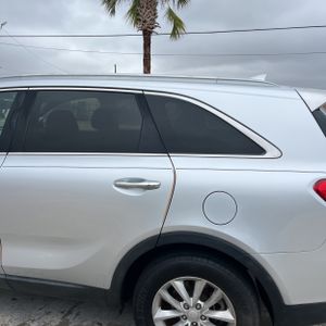 KIA SORENTO LX - 6