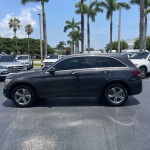 2022 Mercedes-BENZ GLC photo 3